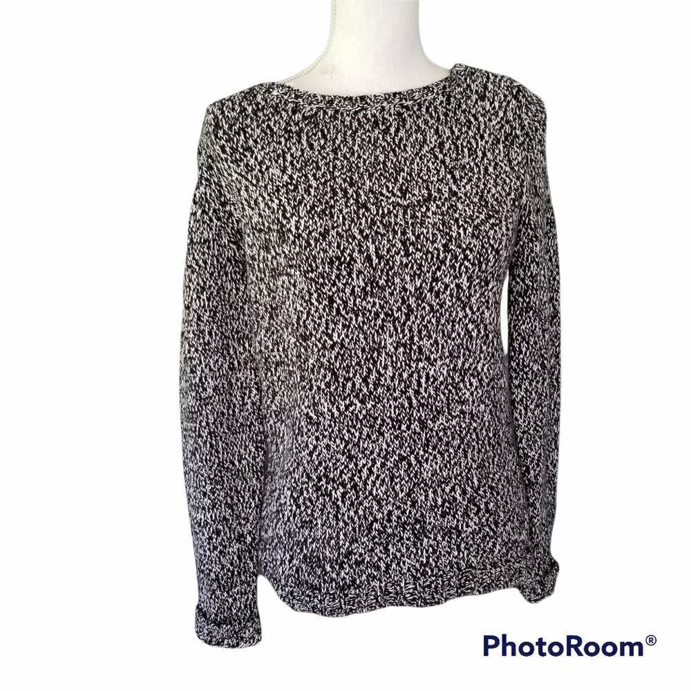 Liz Claiborne Size Medium Sweater